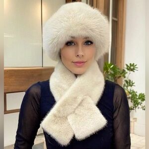 Elegant Cream Fur Hat and Scarf Set